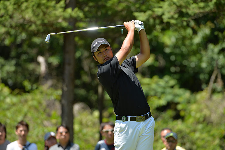 【ファイナルラウンド】　小林伸太郎　4位　－11（71・70・64・68＝273）